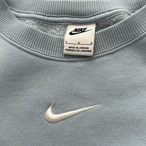 Women’s Nike Oversized Crew Sweatshirt in Baby Blue Size Large WORN ONCE